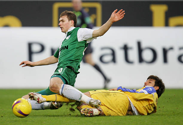 对强队时显 对强队时显