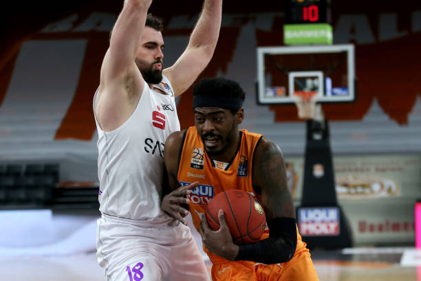 进攻端缺乏 进攻端缺乏